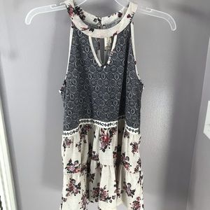 Small, like new altard state tank.